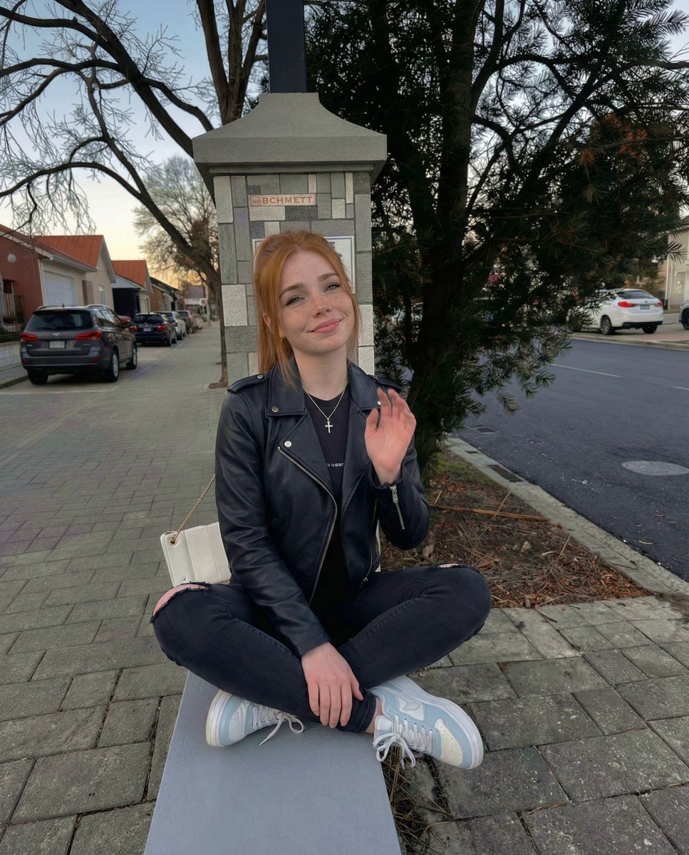 Lunafuchs_2001 tweet media