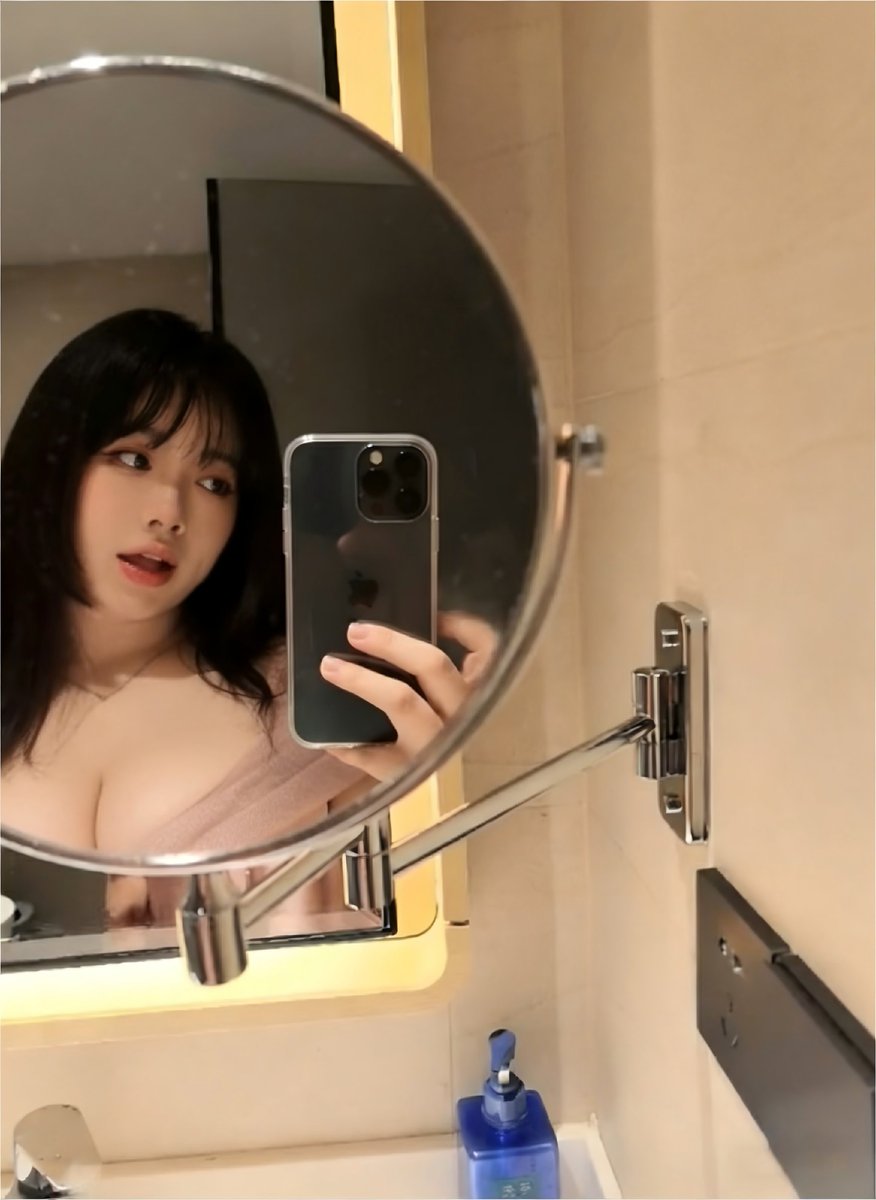 zhangsb1997's tweet photo. #傻逼 #死妈婊 #爆骂 #自毁 #母猪 #母狗 #粗口 #辱骂 #母驴 #反差 #男尊女卑 #女绿 #屁眼  #雌畜 #母猪 #重口 #社死 大家可以把想对我说的话打在评论区哦~ https://t.co/K1wjizUF5x