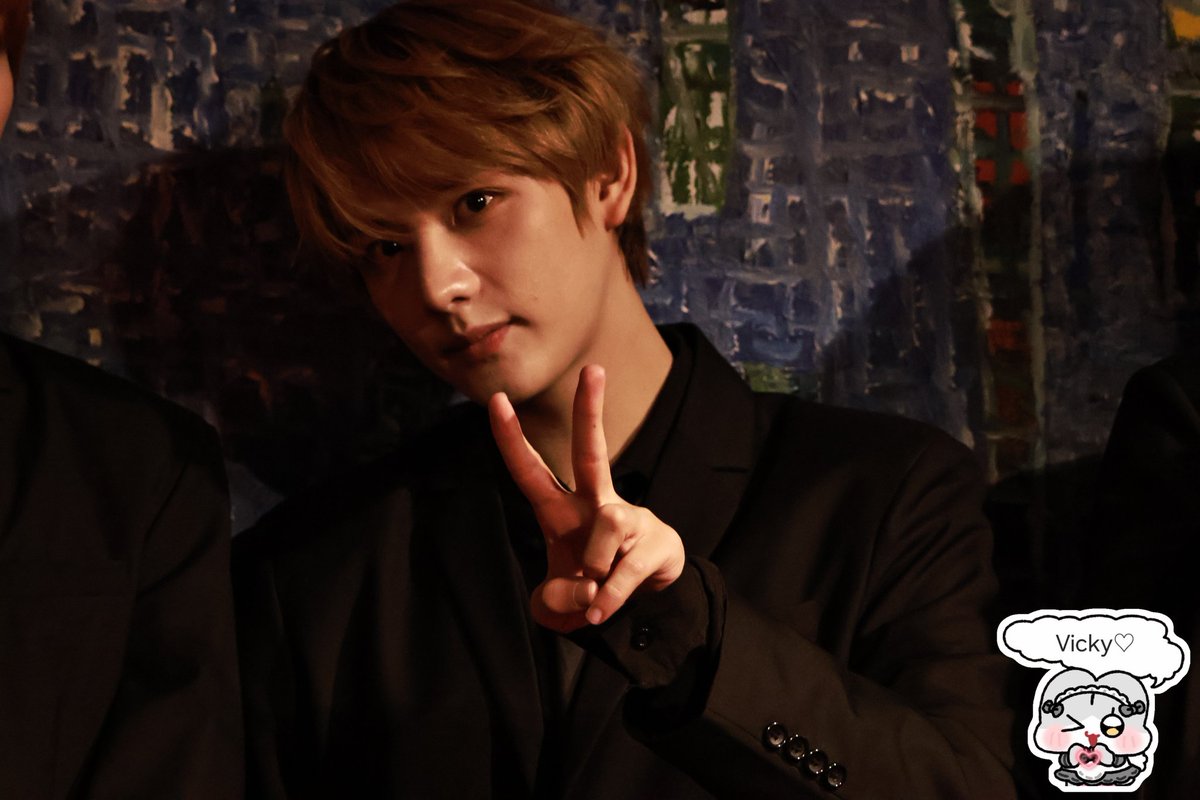 sing_vickyy🐰🤘🏻 tweet media