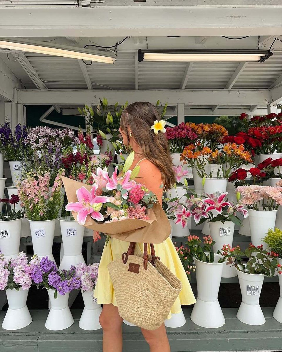 𝒞𝓁𝒶𝓈𝓈𝓎 tweet media