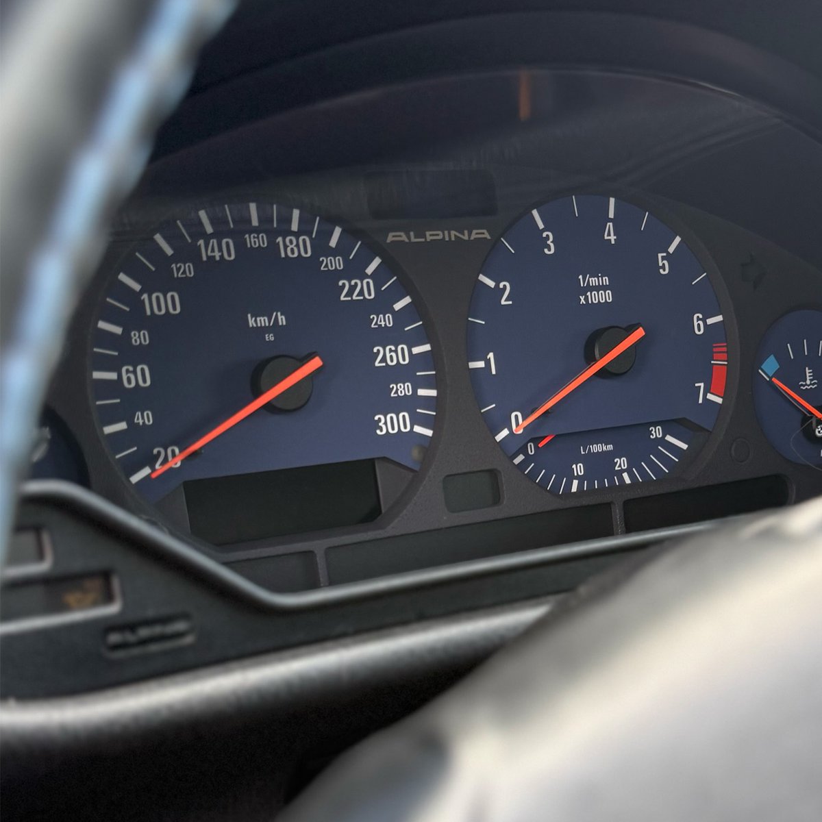 Heel Tread tweet media