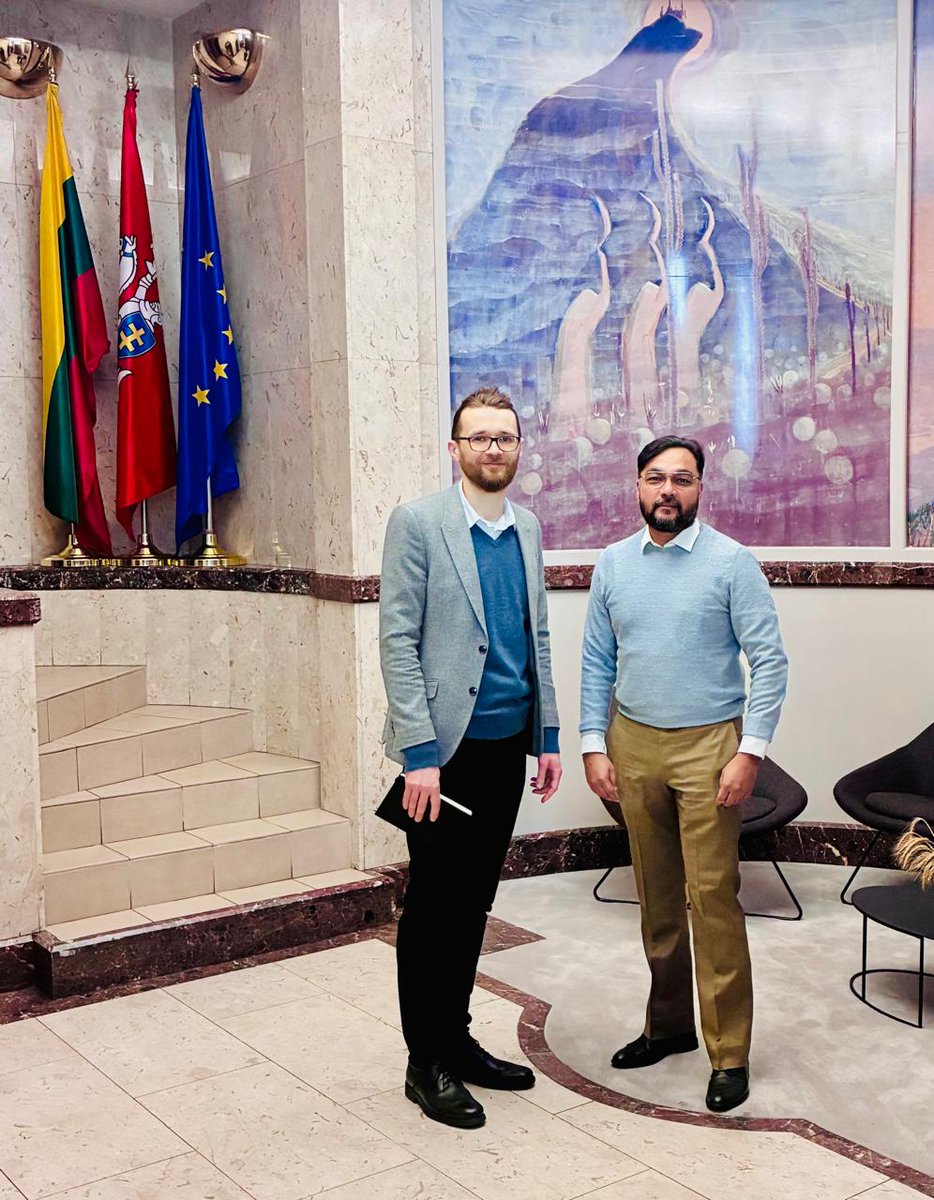 datatemplate's tweet photo. It was a pleasure meeting the Commercial Attaché and Economic Counsellor of the Lithuanian Embassy in London, United Kingdom.
 @LTEMBASSYUK @AnilParakkad https://t.co/UX0ehgVjyb