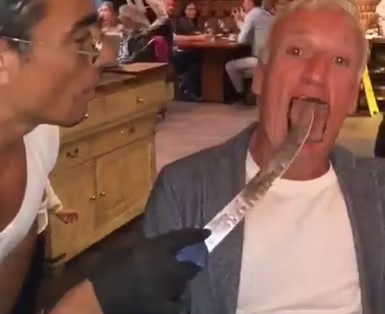 Flo 𒉭 tweet media