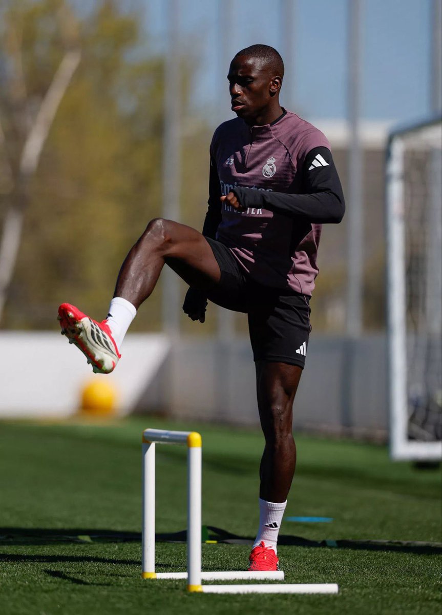 Ángel Villanueva tweet media