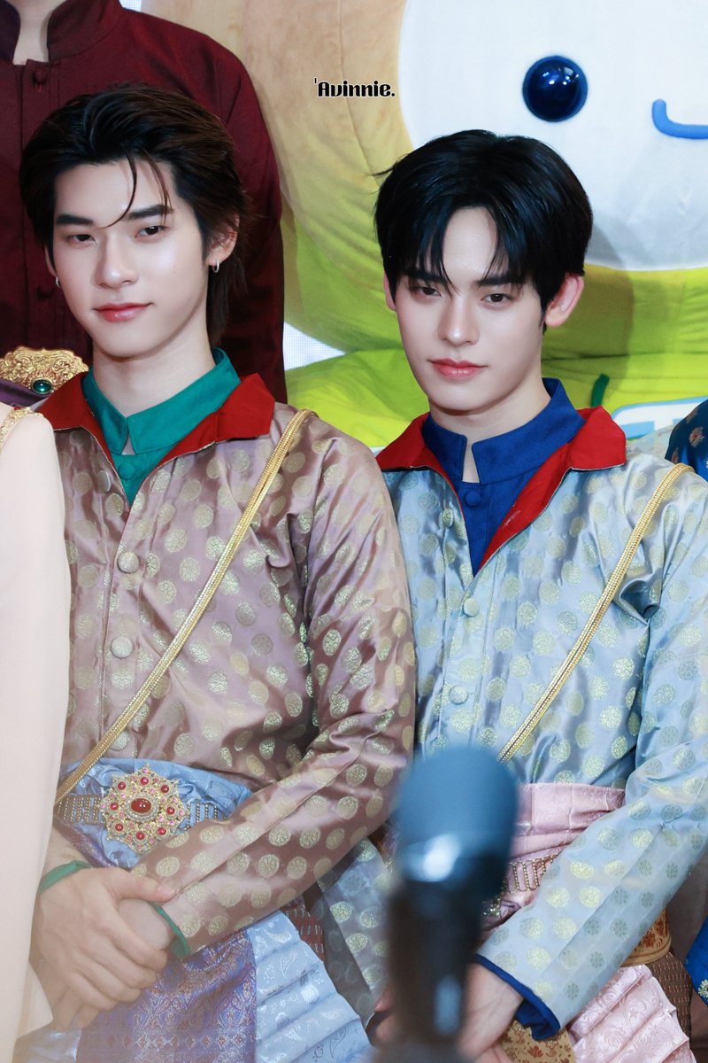 Avinnie•แอนนา tweet media