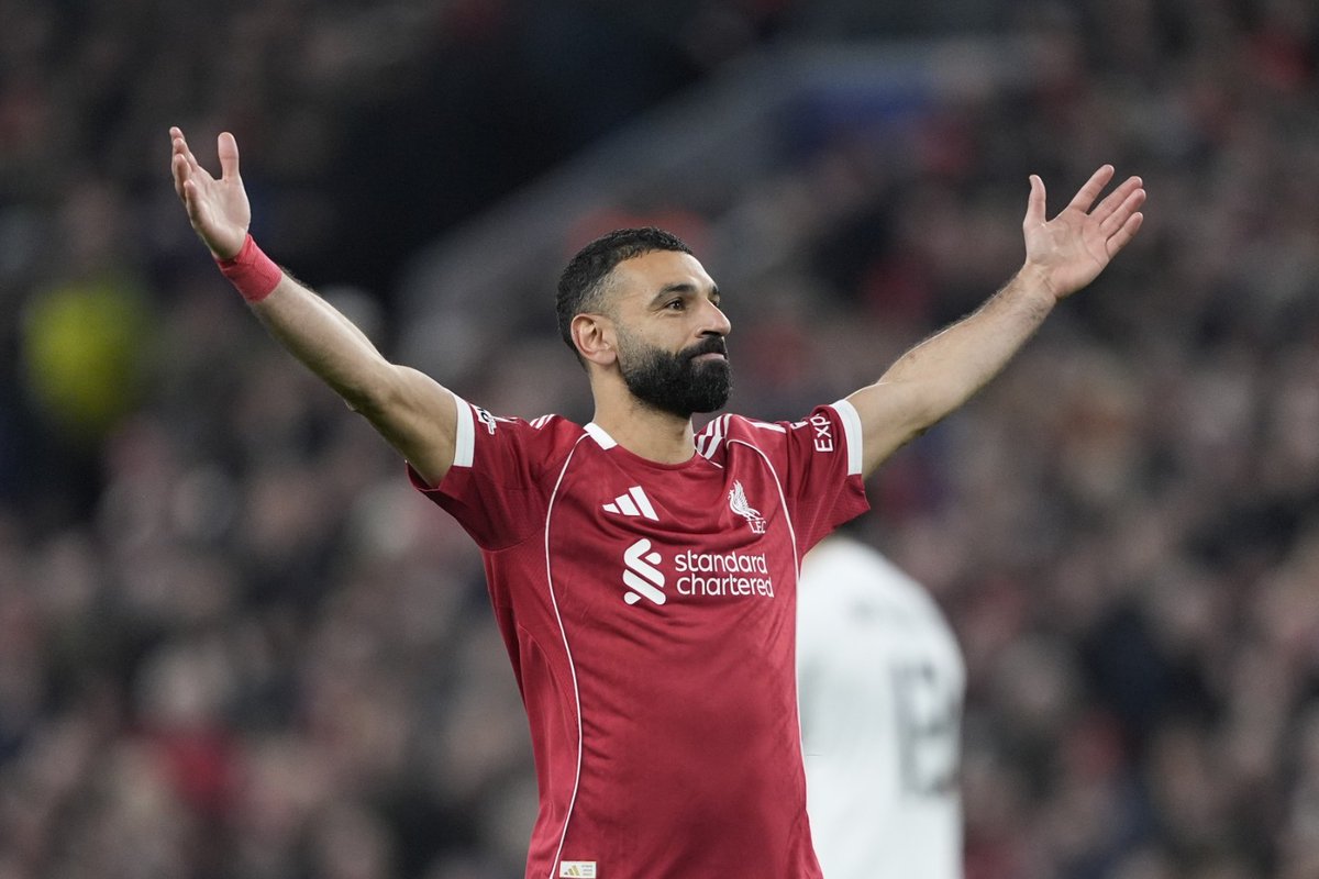 LAROMA24's tweet image. 🤯 #CalciomercatoRoma, pazza idea #Salah: l'attaccante ci pensa. Piace anche in Arabia e MLS 👀

[@Gazzetta_it]

➡️ tinyurl.com/mpd53a9r
#ASRoma