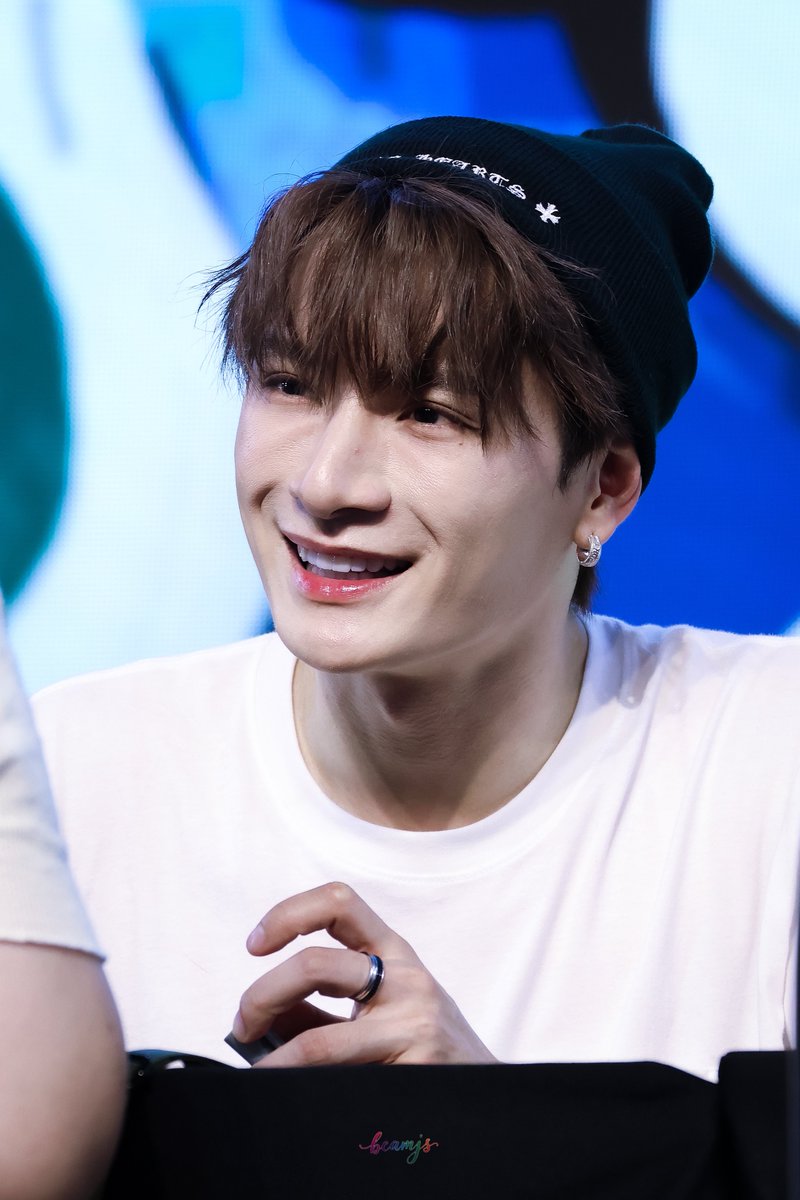 BeAm Js ~ is happy 😊 tweet media