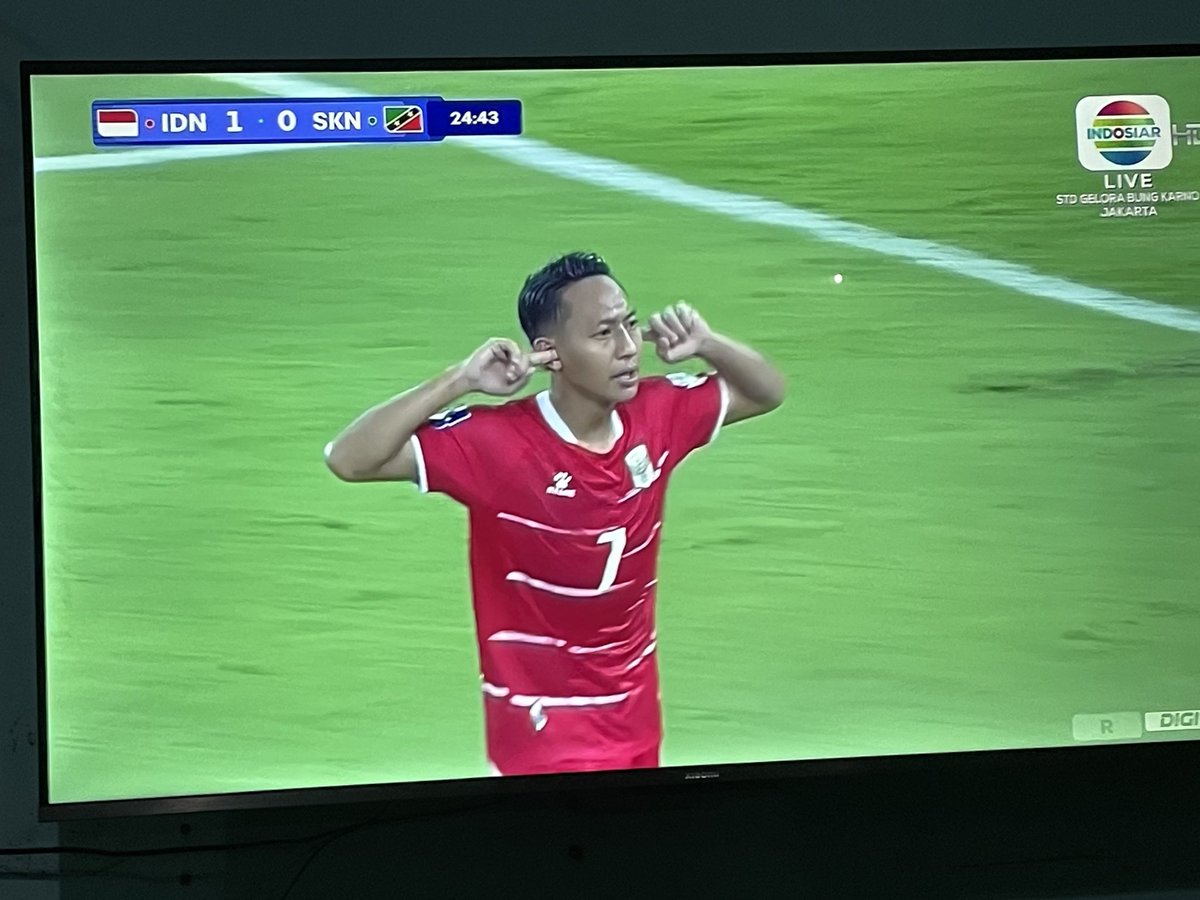 Mas Bolan tweet media