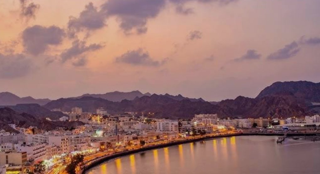 ViewOne32608's tweet photo. Oman, officially the Sultanate of Oman, is a country in the southeastern Arabian peninsula in western Asia. It shares land borders with Saudi Arabia, the United Arab Emirates and Yemen. The coastline of Oman faces the Arabian Sea to the south east and the Gulf of Oman to the عمان https://t.co/GTJwEoWGpD