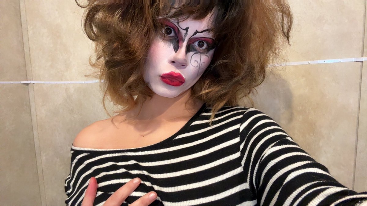 Temptress Yorn ⛧ Findom tweet media