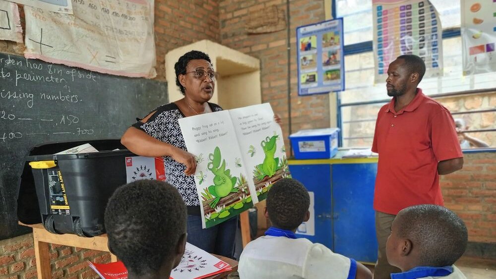 Book Aid International tweet media