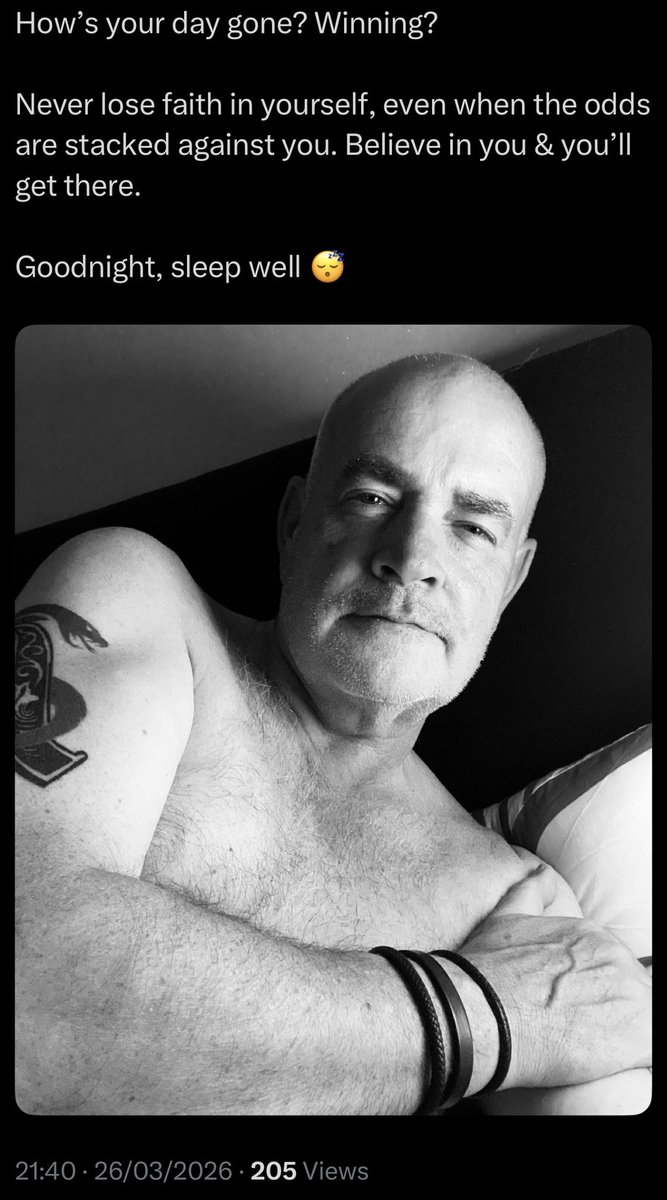 👸 Queen Ana tweet media