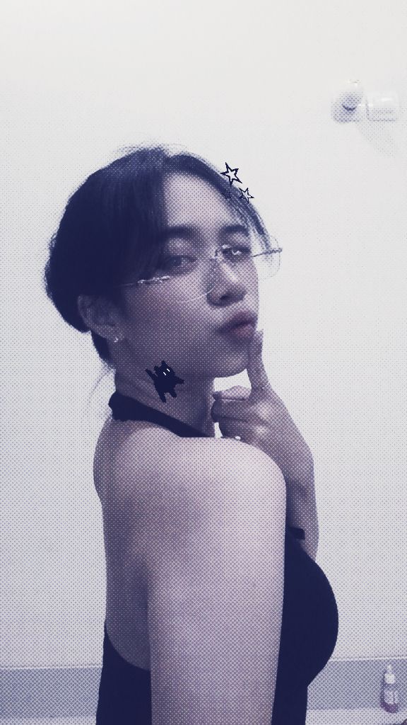 aley/lily tweet media