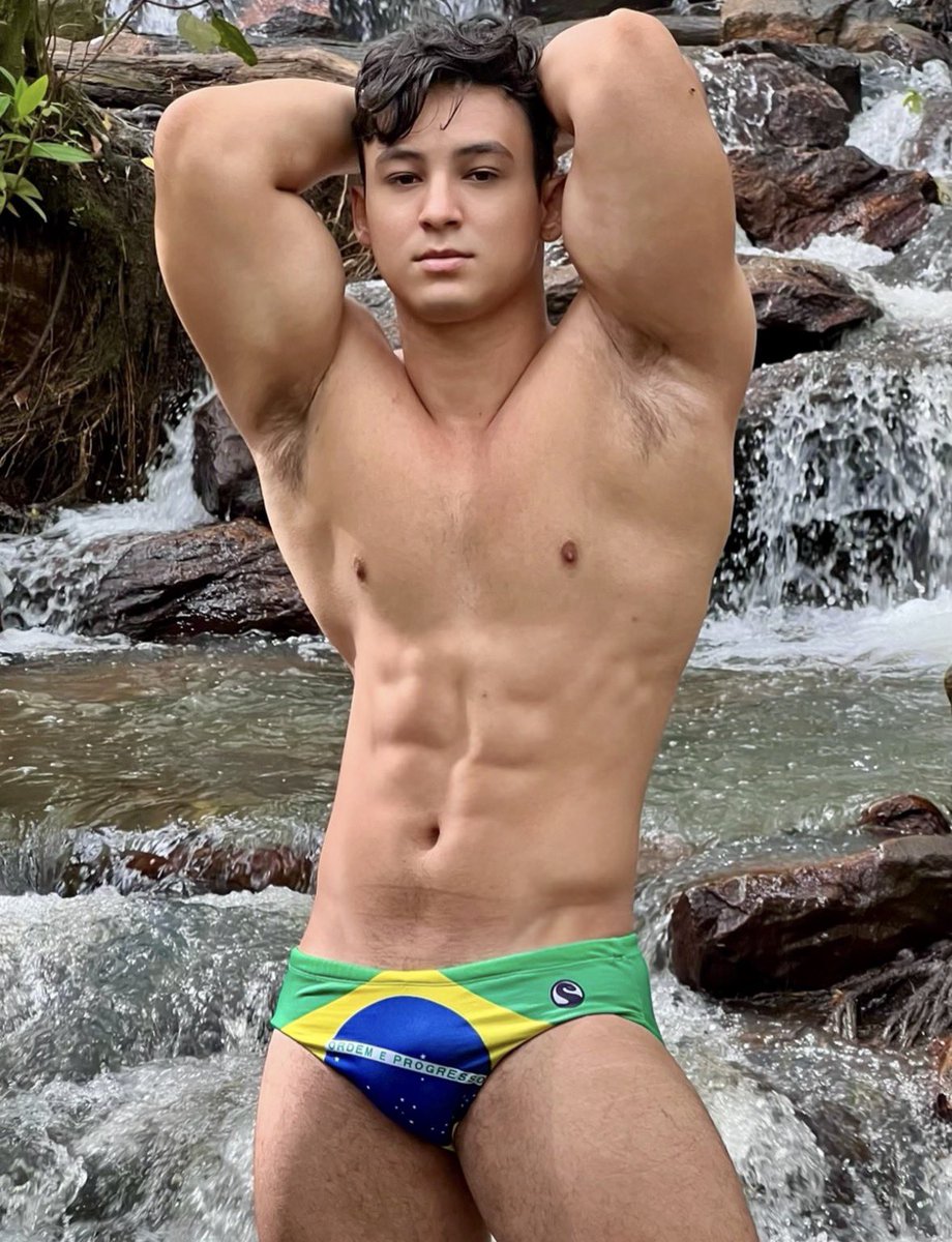 recife versatil tweet media