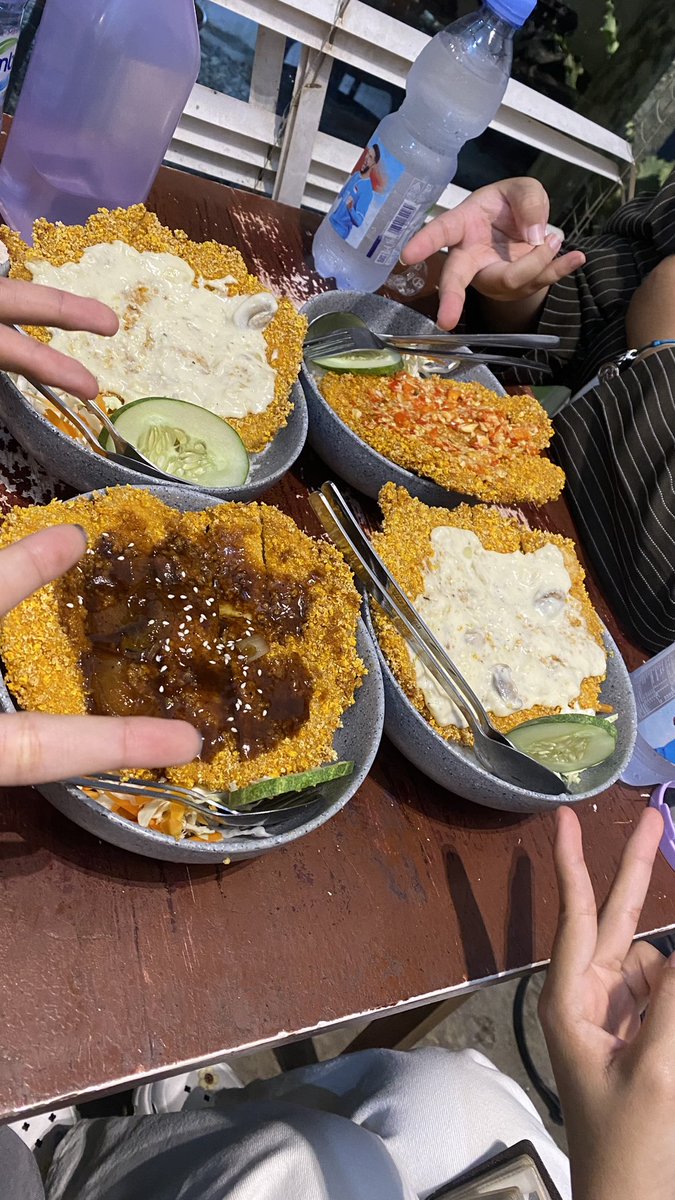 syarla's #FURAB🛳️💜 tweet media