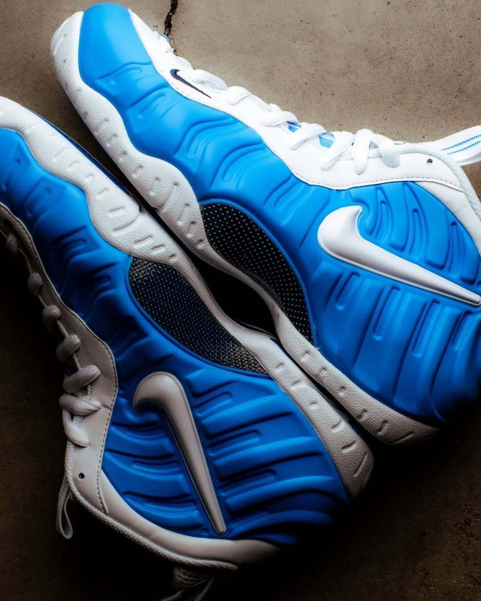 SneakerShouts's tweet photo. LIVE via Shiekh 
Nike Air Foamposite Pro "University Blue" 

BUY HERE: https://t.co/sFd7DLbA4c https://t.co/YWkaddpk5r