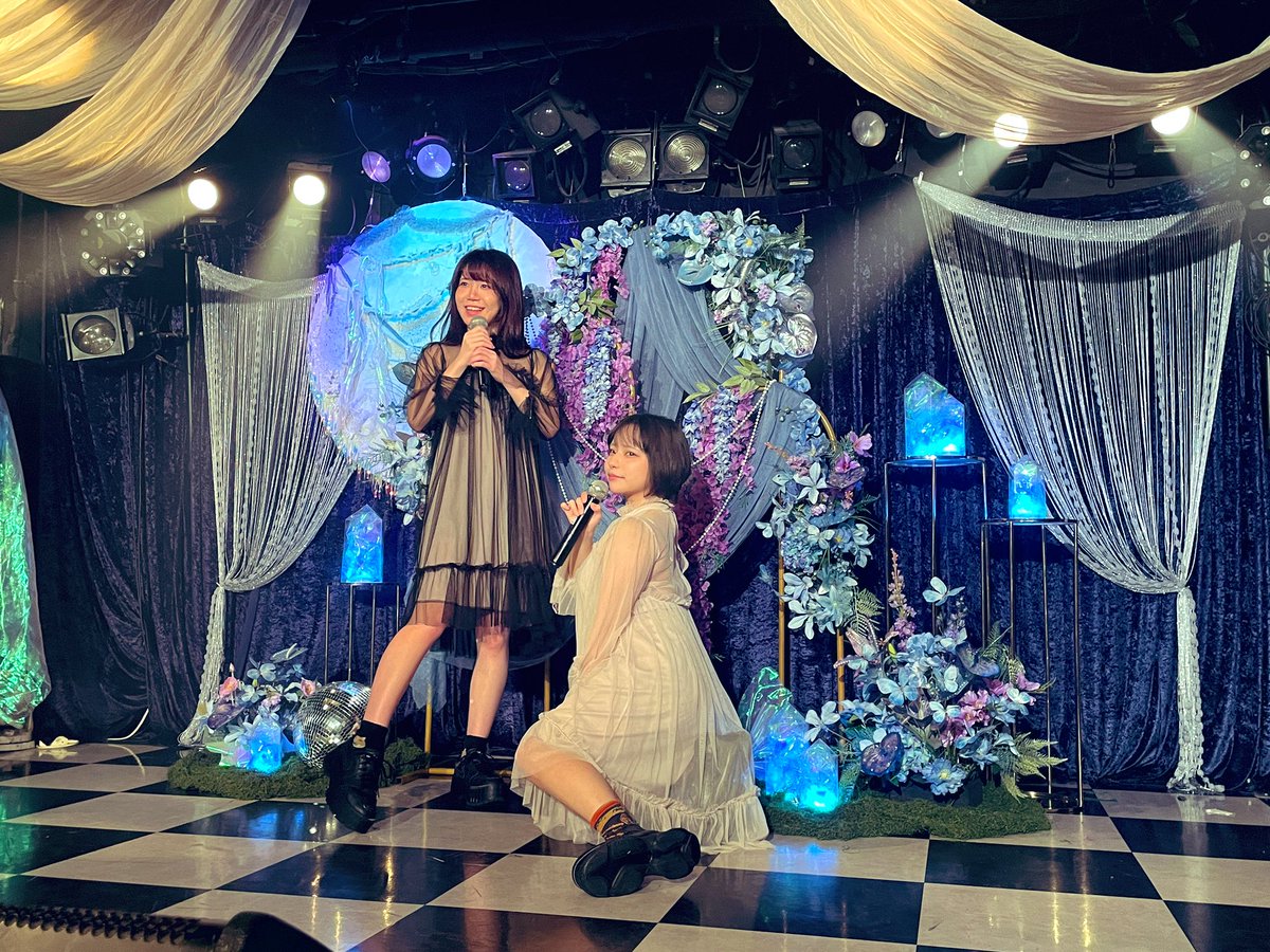 しずくいし tweet media