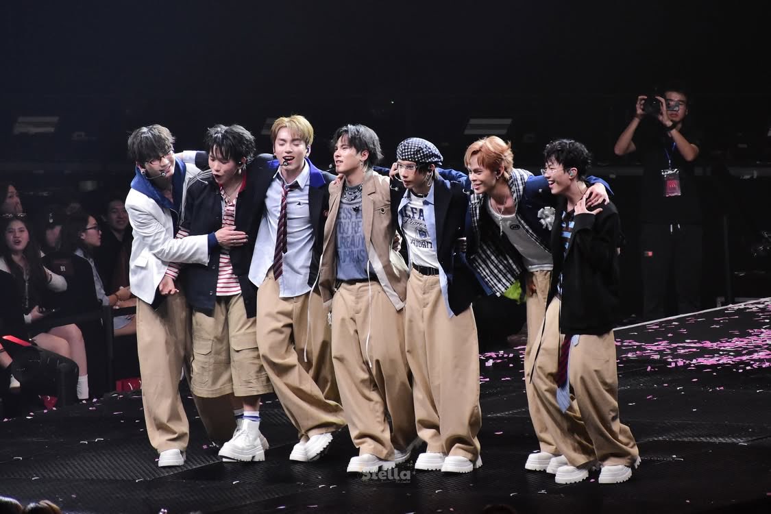 Uprizeourbegin's tweet photo. Vietnamese boygroup 😭🫰🏻🎀 https://t.co/KthUqHcMnF