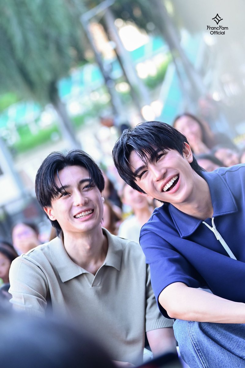 Francfam_official tweet media