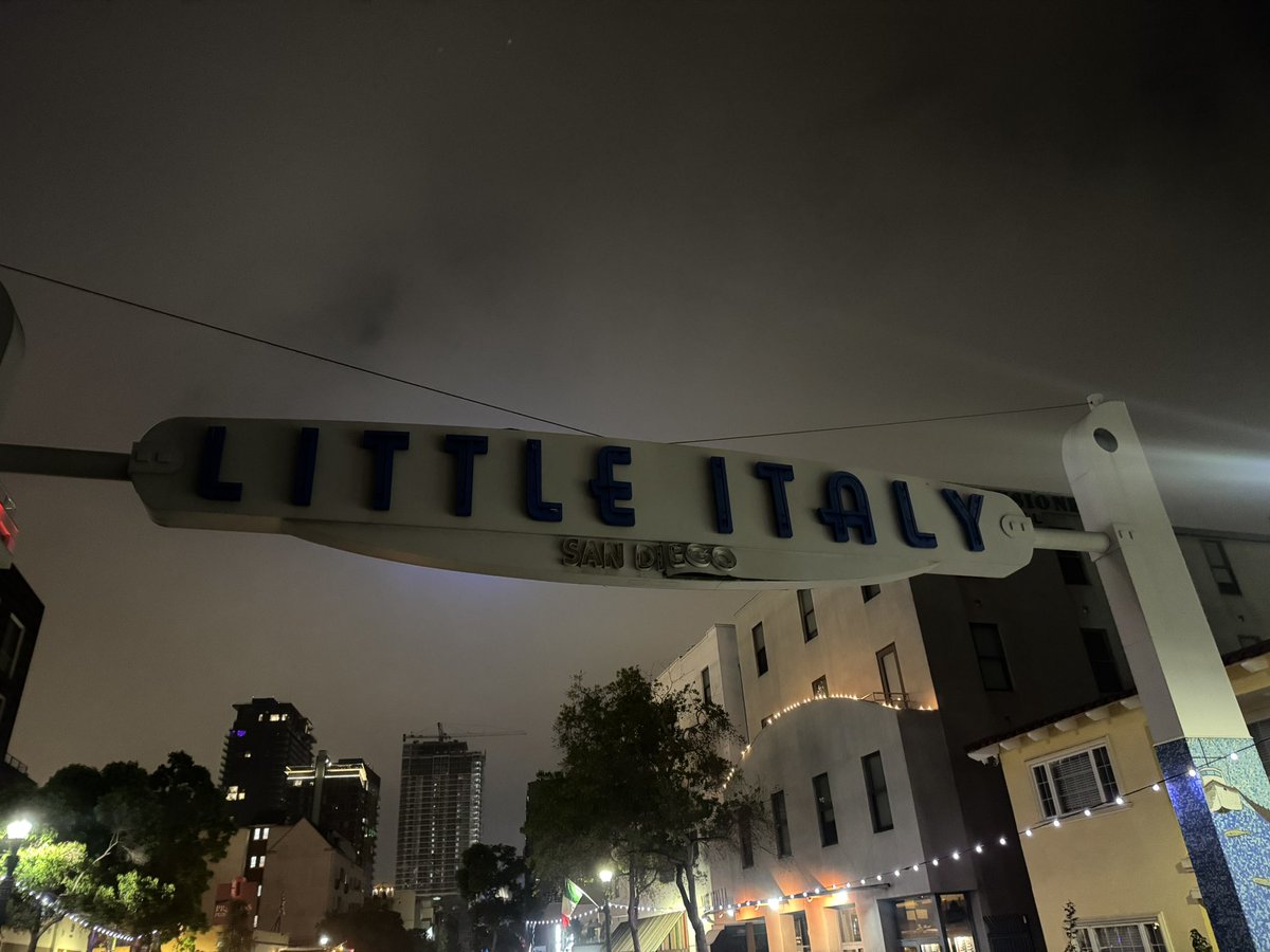 Coach Hop tweet media