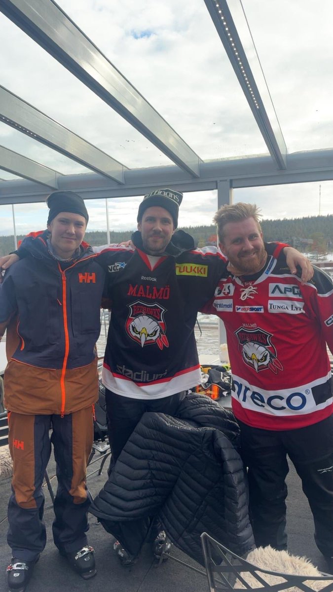 André Frölander tweet media