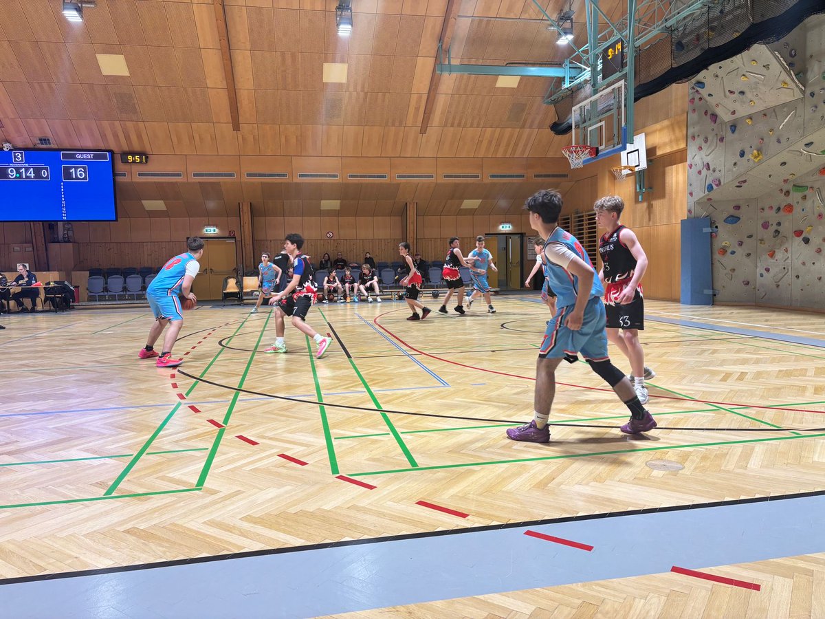 basket2000's tweet photo. U14/2: Spannung pur bis zum Schluss – Heimsieg für Basket2000 Vienna!
Mehr auf: https://t.co/ROAUMV41FZ https://t.co/GXGNQeXyto