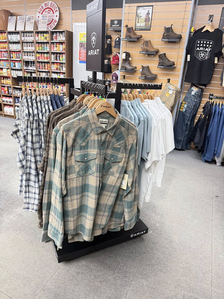 Socalbbqshop's tweet image. Discover the Ariat Collection here at Socal BBQ Shop Showroom.
bit.ly/4phVCwg  

#socalbbqshop #ariat #outdoorliving #bbq #food #fire #giftideas #texas #cowboy