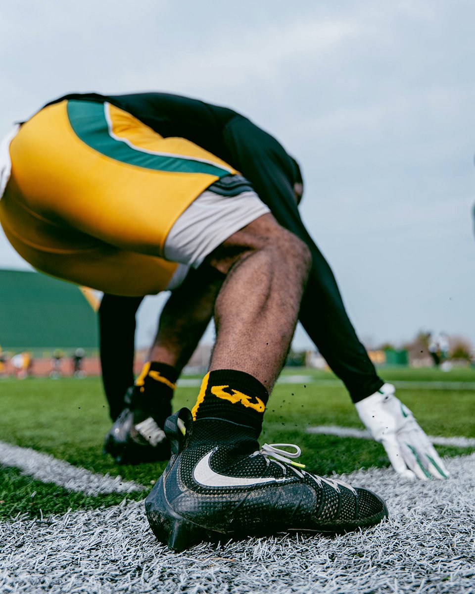 Wayne State Football tweet media