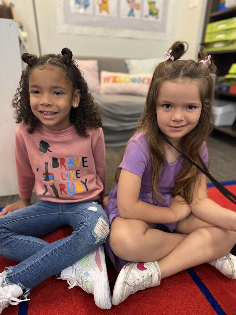 MsJedlowski's tweet photo. It’s been a fun week in kindergarten! #NCEstrong https://t.co/ZbfEpaLMjm