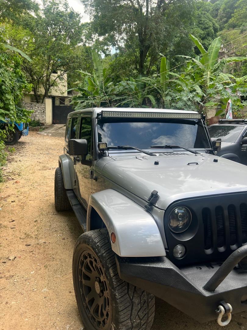 SWismithe's tweet photo. Jeep wrangler 2015 automatic double 6 cylinder gasoline 81 miles pri 26000$ a négocier adresse petion ville tel 38744714 https://t.co/ve0trkX6Je
