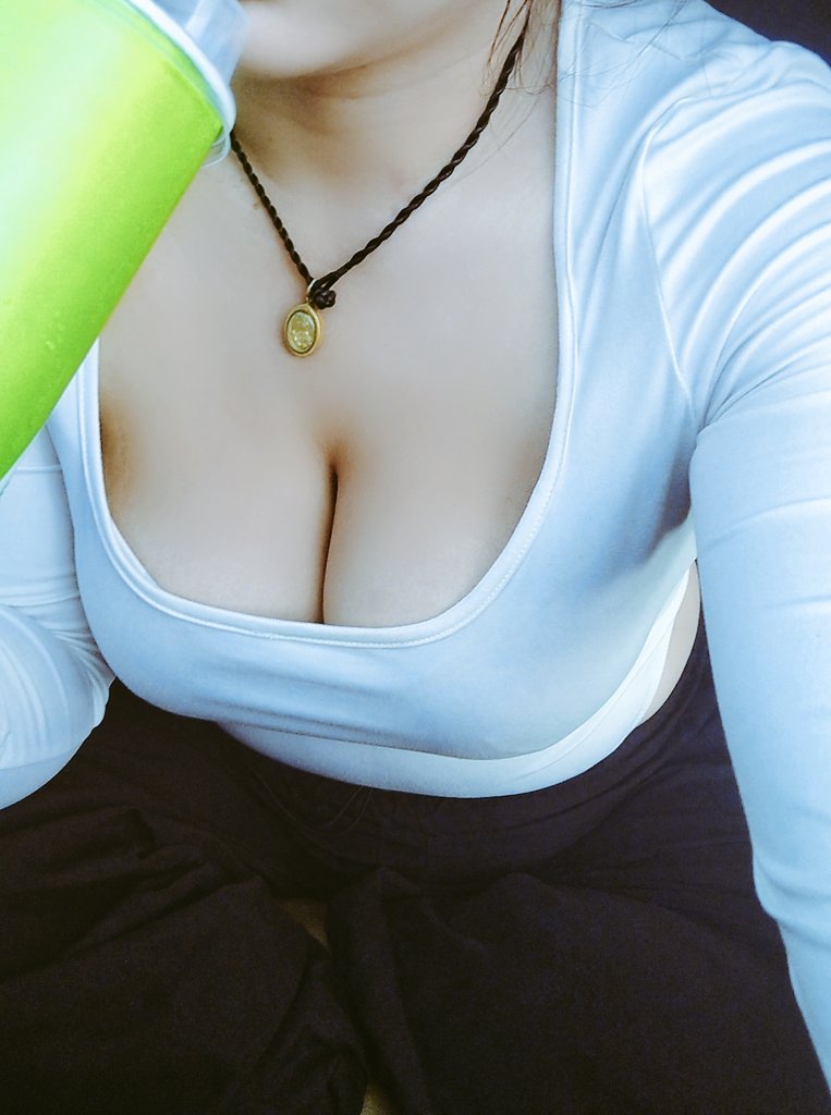 เจ้าแก้มยุ้ย tweet media