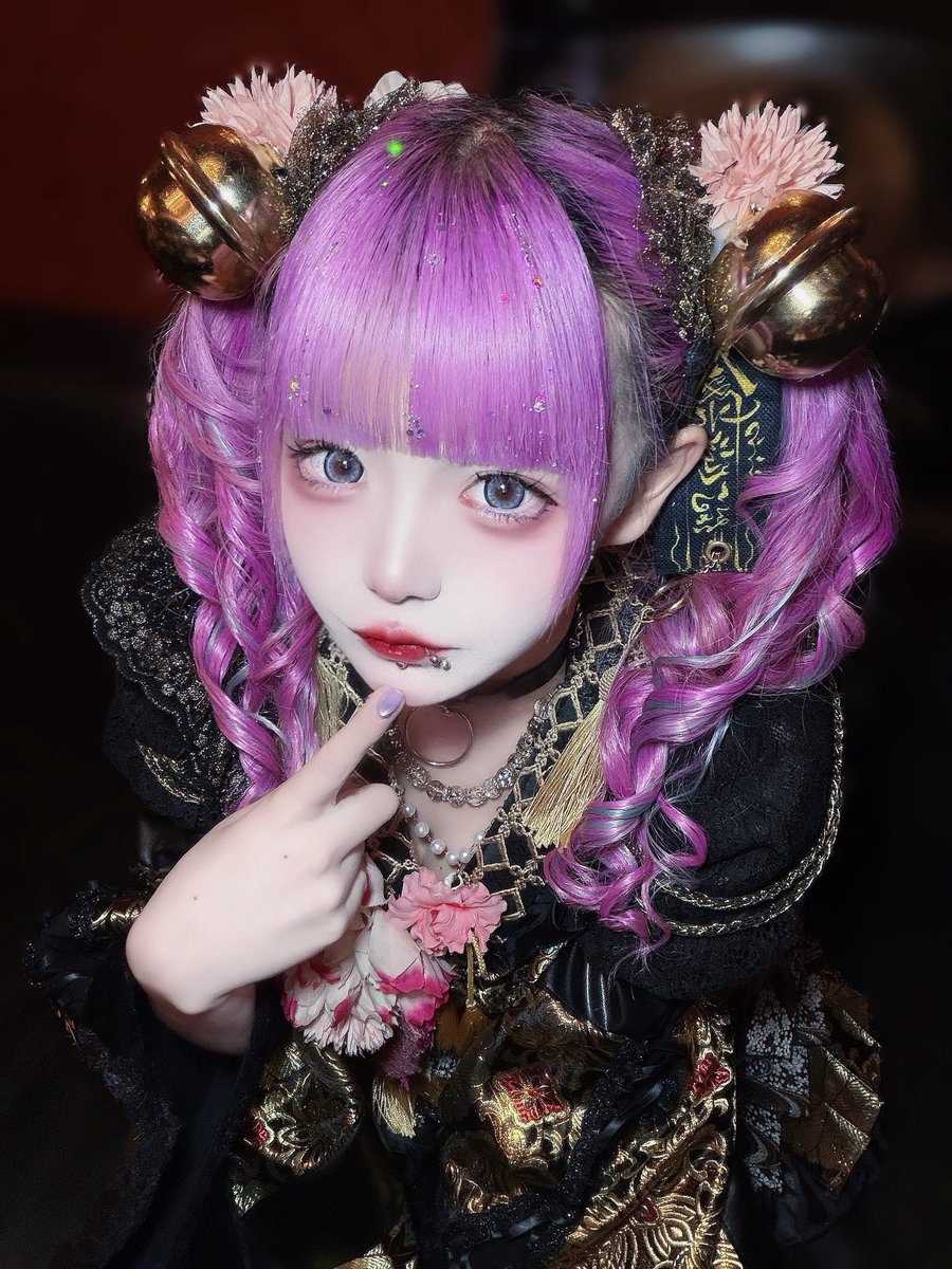 朔間 宵【花魁道中】 tweet media