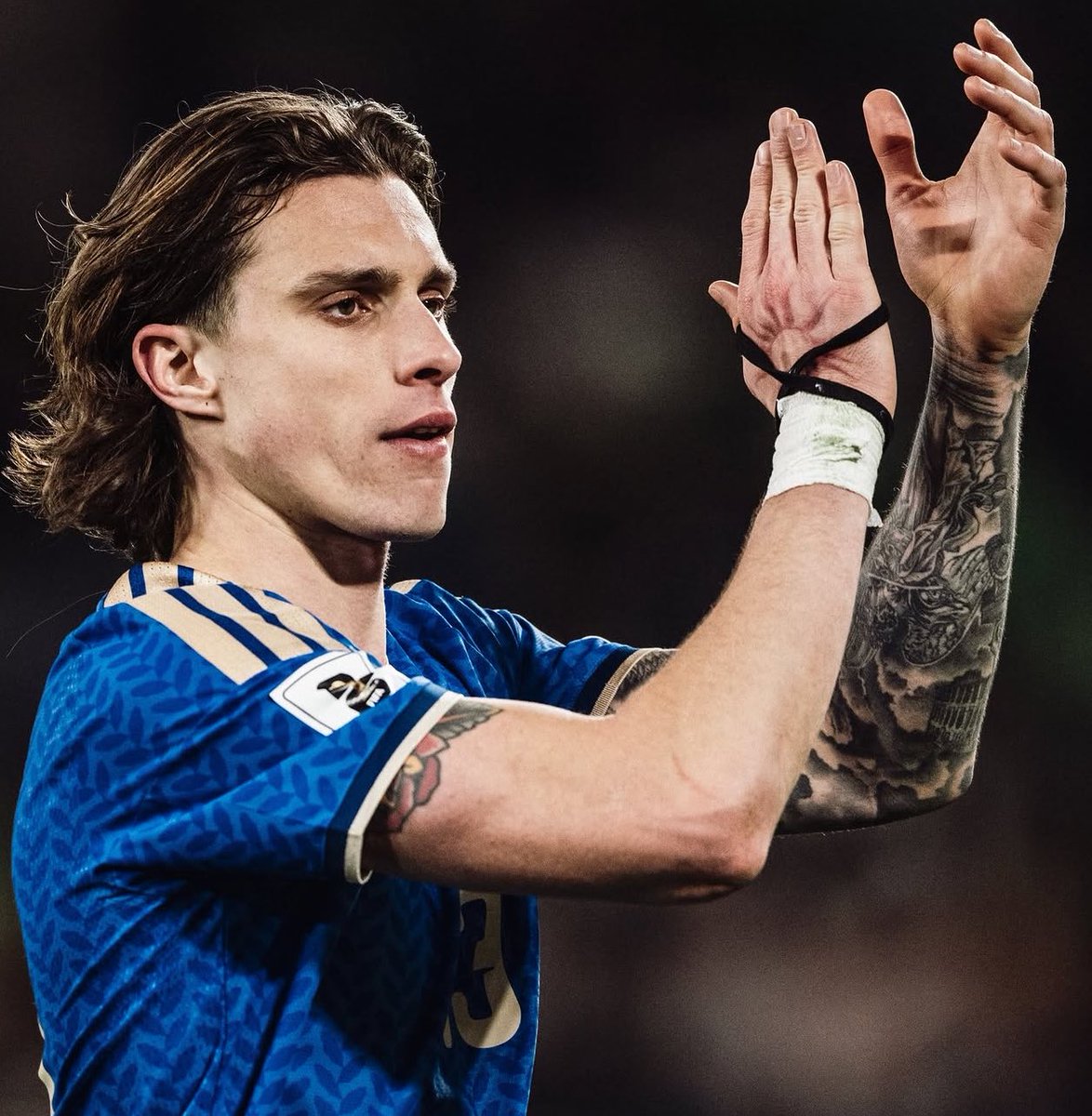 𝐞𝐥𝐟𝐨𝐭𝐛𝐚𝐥 tweet media