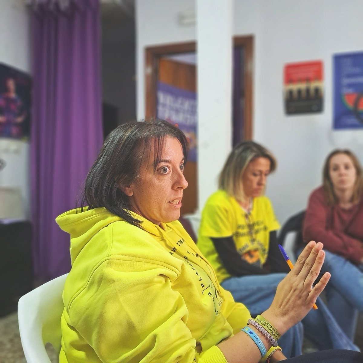 Sara Serrano 🔻 tweet media