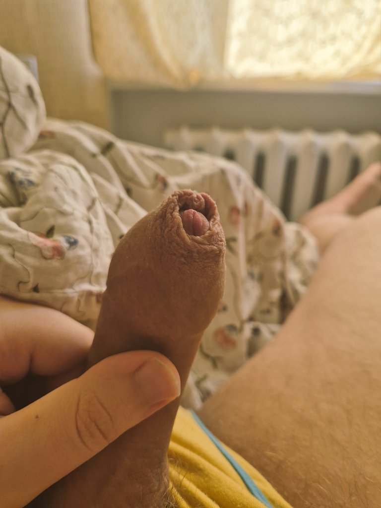 Float 🔞 tweet media