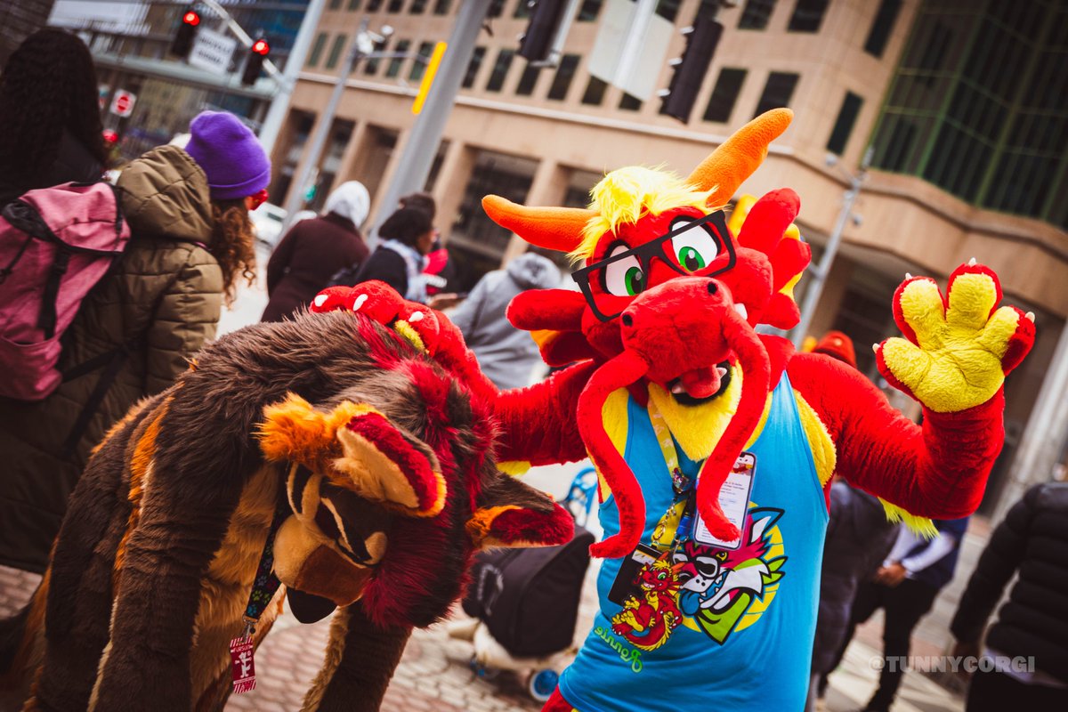 Ronnie 🍜🐉🔜 🇺🇸LVFC tweet media