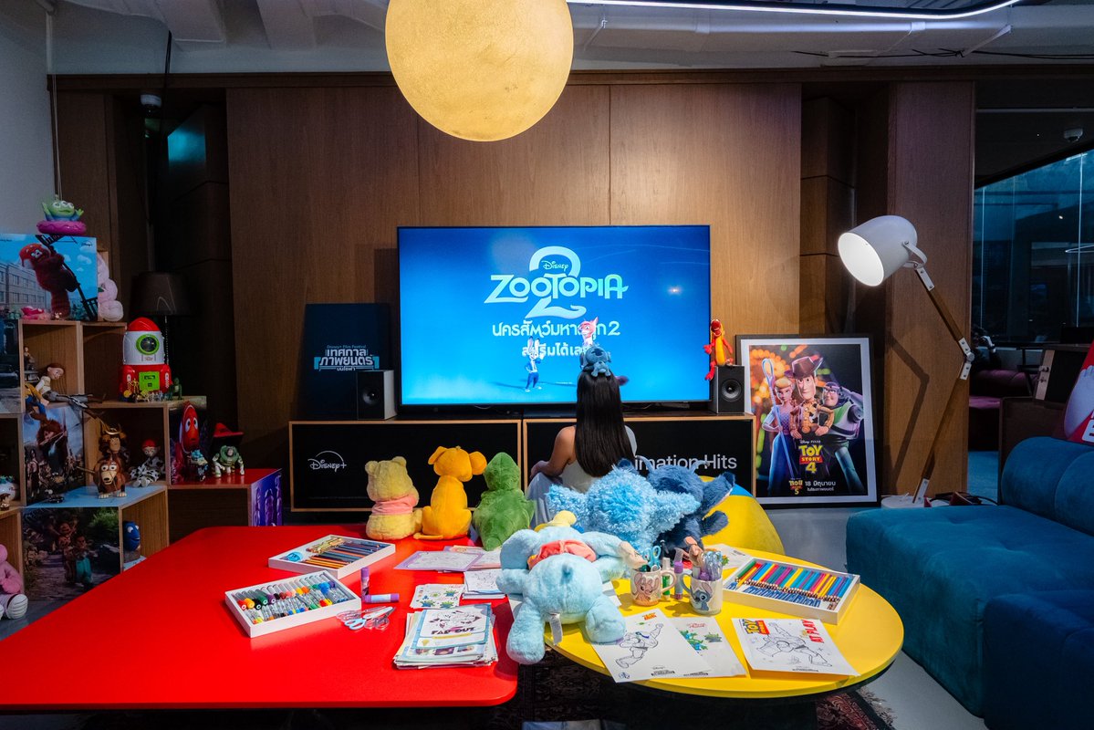 วาฬมีปีก | Flyingwhale tweet media