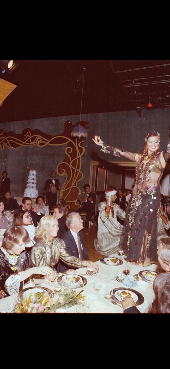 ناره ♠️ tweet media