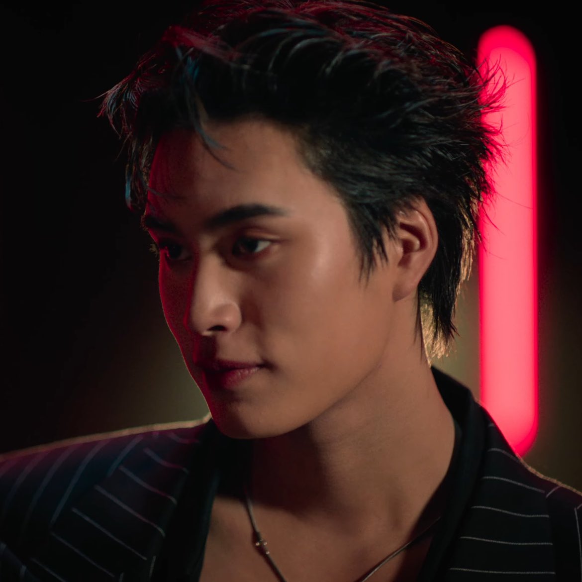 𝓝 ✿ tweet media