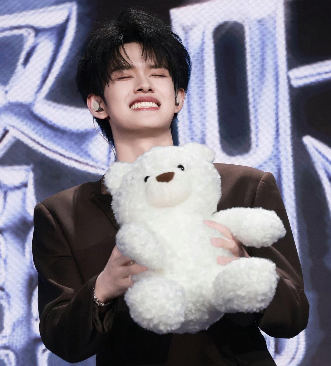 นี่ๆ ต่อให้ตอนนี้จางจี๋จะตัวโตเเค่ไหนจางจี๋ก็ยังเร้กๆเสมอเลย