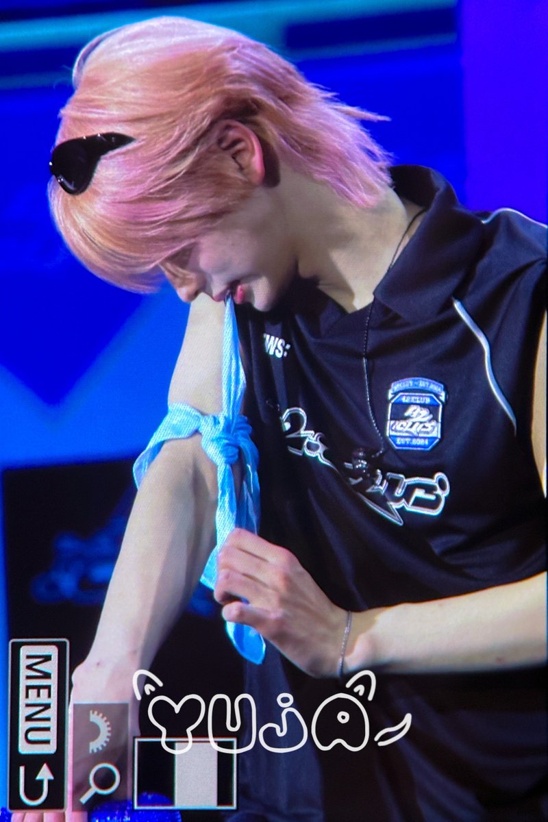 L0VE__YU_'s tweet photo. 260327 팬미팅 42CLUB  

테니스부 선배

#투어스 #TWS #신유 #SHINYU https://t.co/vPXDhhhPnV