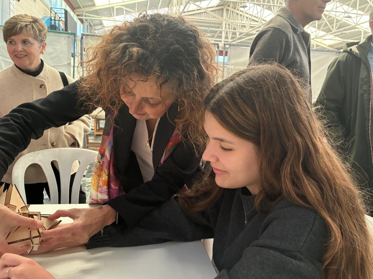 Consejería de Educación tweet media