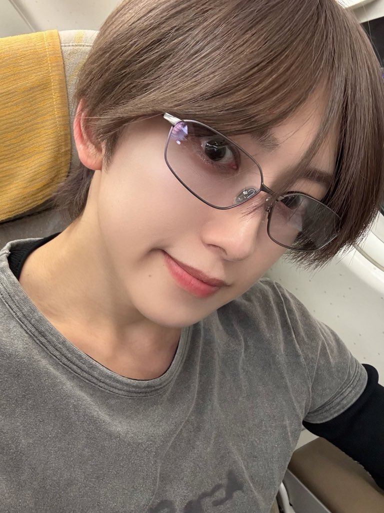 ssuffine0's tweet photo. 후마와 사궈야 하는 이유:
스위치2도 딸려옴 https://t.co/fd6HnR3DbW
