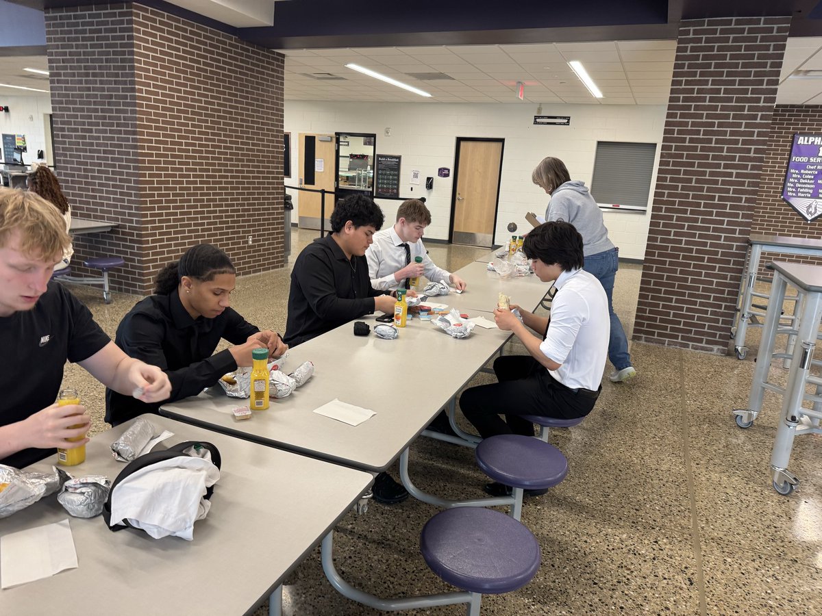 Wyoming Wolves tweet media