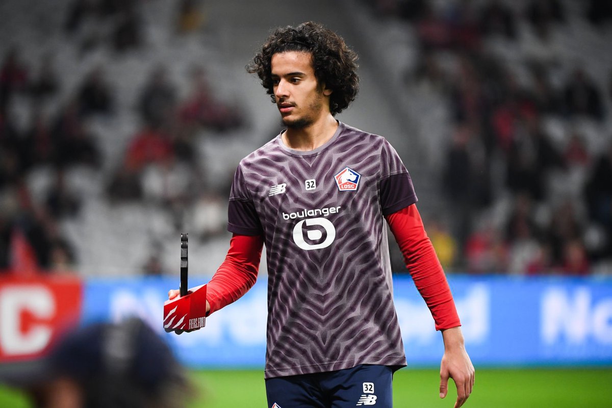 Vibes Foot tweet media