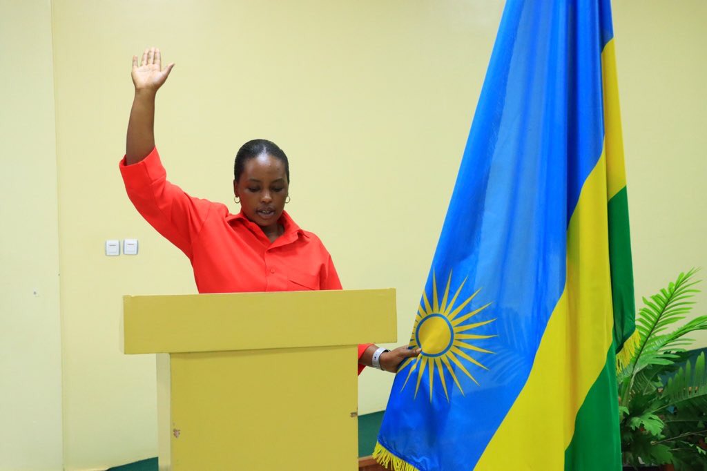 Kuri uyu wa Gatanu, mu cyumba cy’inama cy’Akarere, Umuyobozi w’Akarere ...