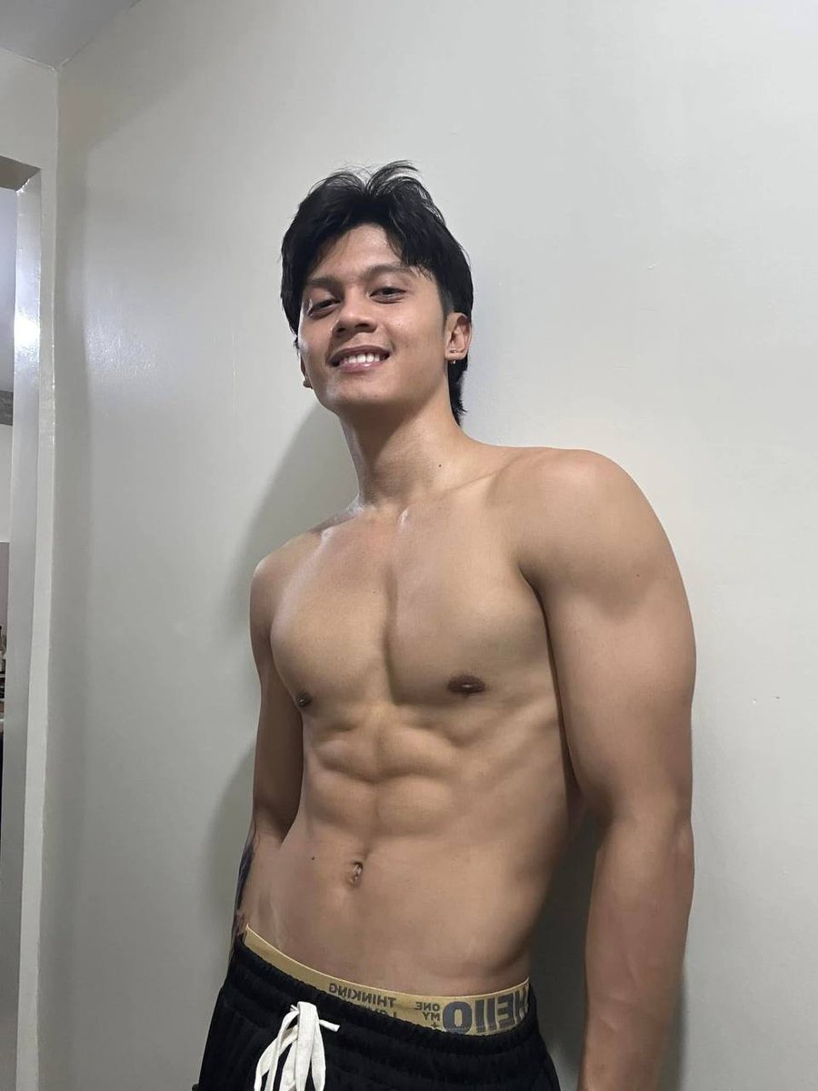 King Laurence tweet media