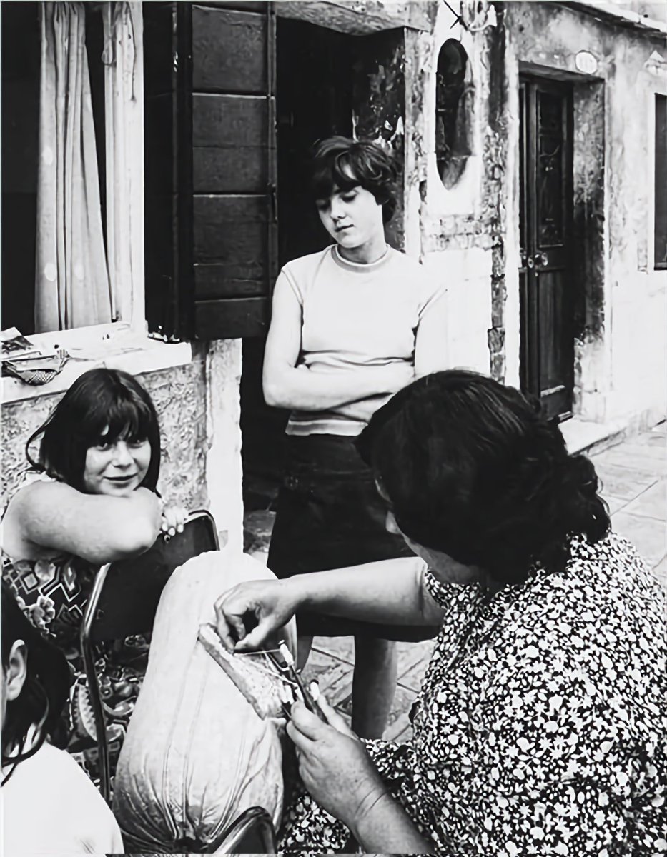 EnzaAltieri's tweet photo. 'il futuro ha un cuore antico'

Venezia, 1979
Gianni Berengo Gardin https://t.co/94BtJflV5n