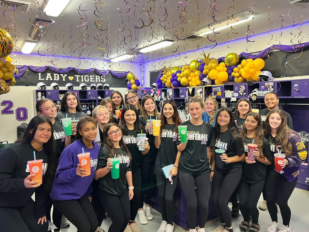 Hahnville High Softball tweet media