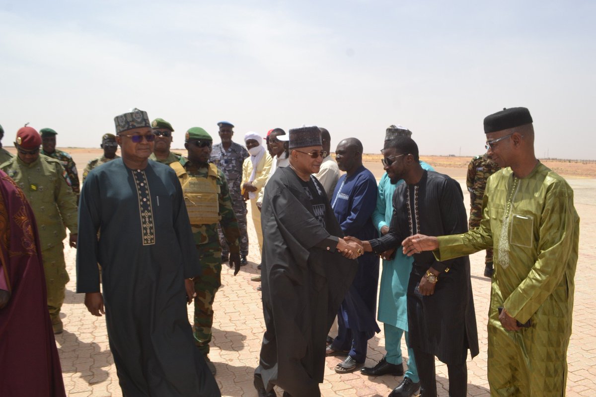 Niger Fr tweet media